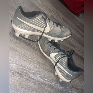 Nike Womens softball cleats